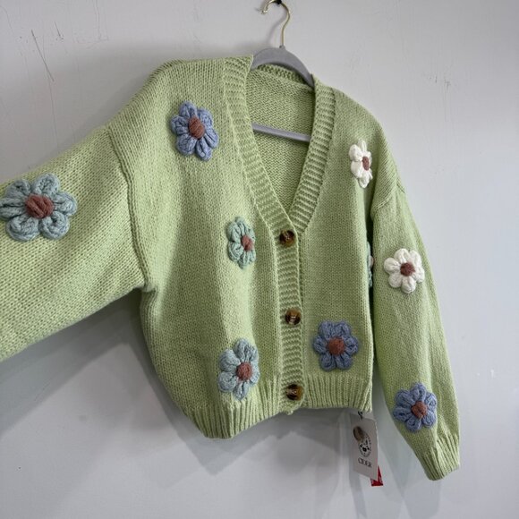 Cider Knit V-neck Button Flower Cardigan NWT, Size M - Picture 8 of 17